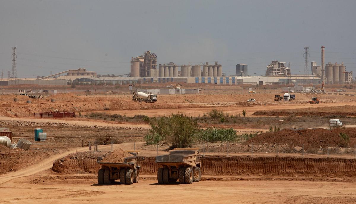 Trabajos de la segunda fase de obras de la gigafactoría, en una imagen del lunes.
