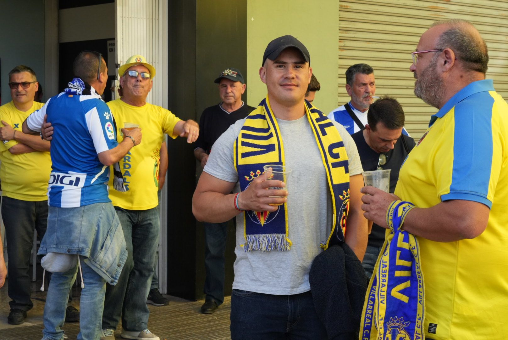 La afición del Villarreal en el partido contra el Espanyol en La Cerámica