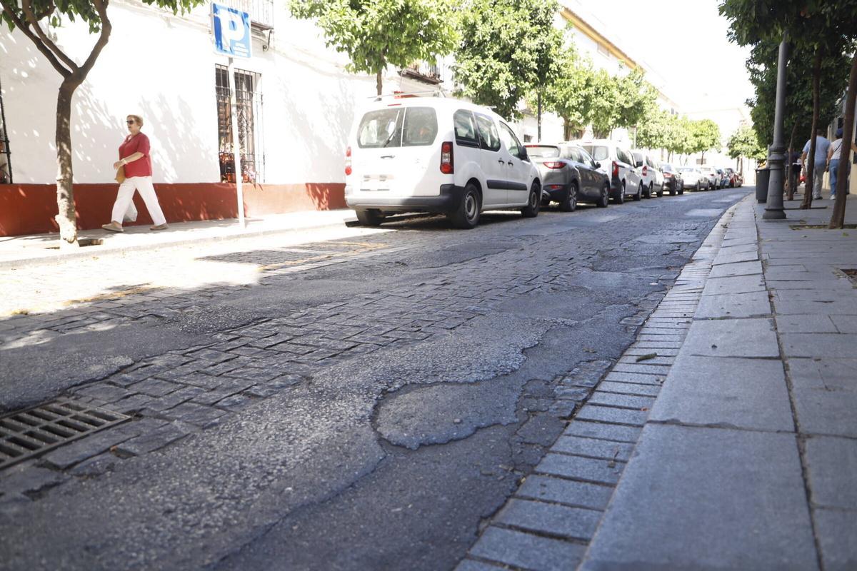 delegado de Infraestructuras, Miguel Ruiz Madruga, informa de las actuaciones que su Delegación va a realizar en las calles Mayor de Santa Marina y Puerta del Colodro