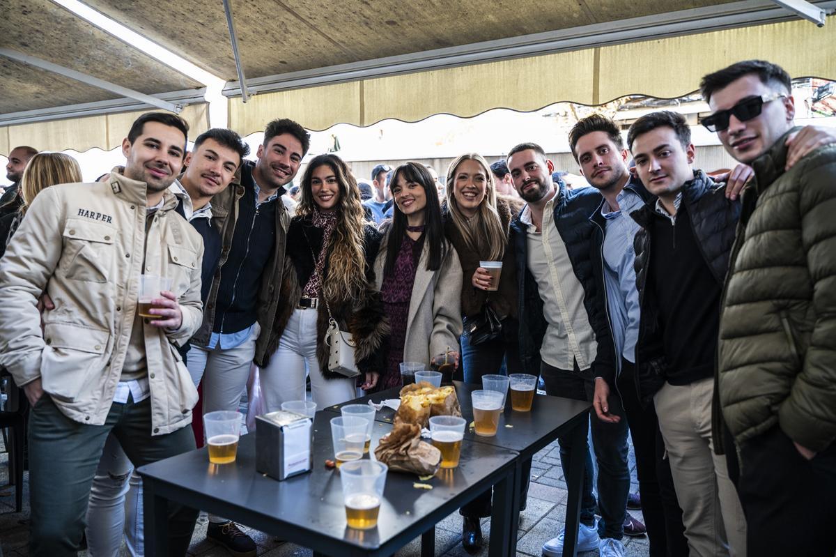 Fotogalería | Búscate en las cañas de Nochebuena de Cáceres