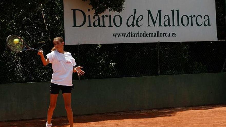 Uno de los partidos disputados en la jornada de ayer en el Club de Tenis Santa Ponça.