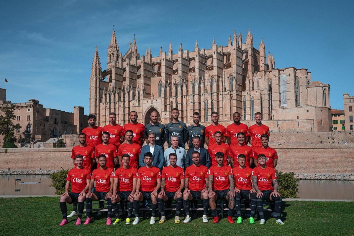 RCD Mallorca Temporada 2023-2024 | El RCD Mallorca se hace la foto ...