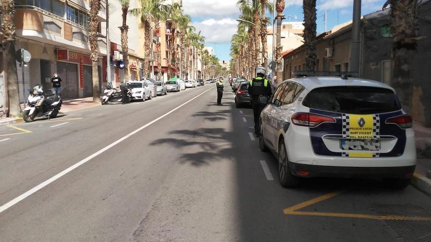 Dos detenidos en San Vicente por saltarse el estado de alarma y seguir en la calle tras identificarlos la Guardia Civil