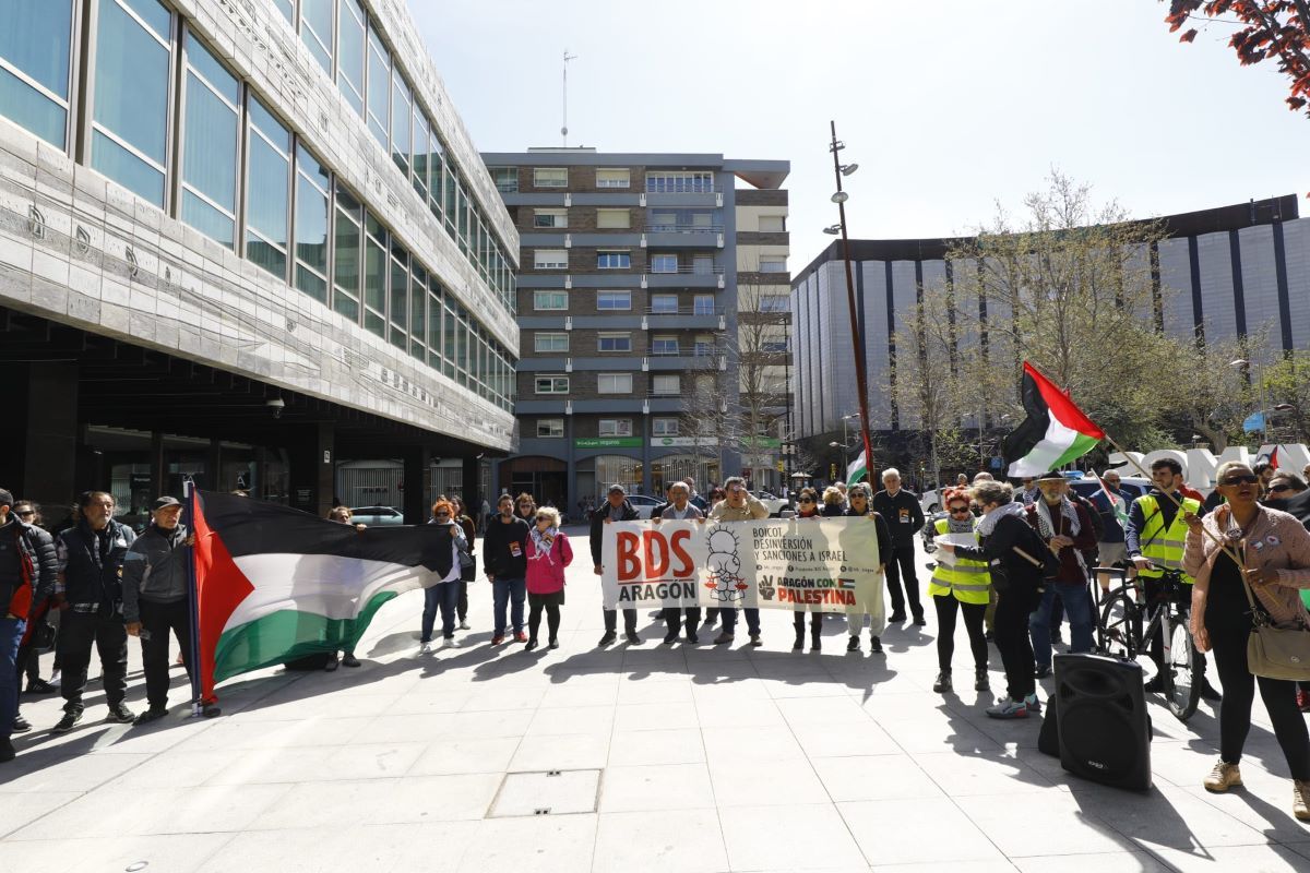 'En Marcha!': bicicletada en Zaragoza en favor de Palestina