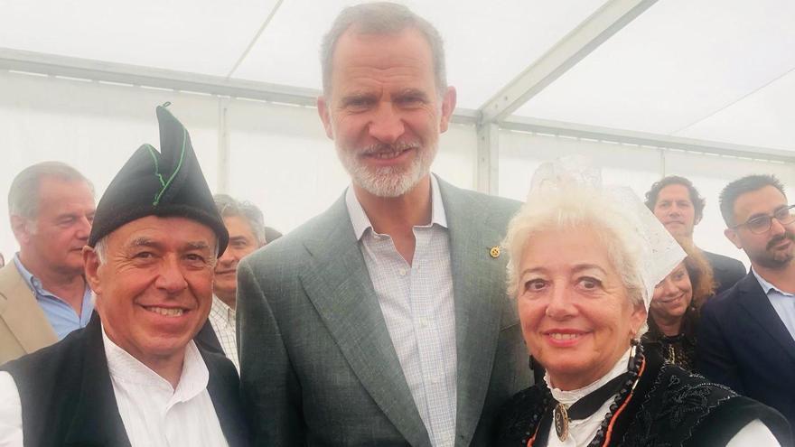 Juan Carlos Vigil, Felipe VI y Elena Alonso.