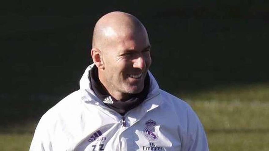 Zidane, ayer en Valdebebas. // Zipi