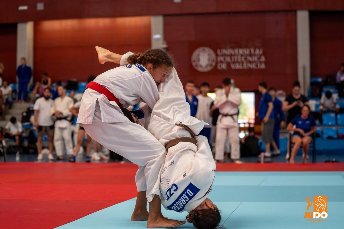 El pabellón de la Universitat Politècnica de València despidió la temporada de judo con la celebración de la SuperCopa de España Absoluta ‘Ciudad de Valencia’ 2026.