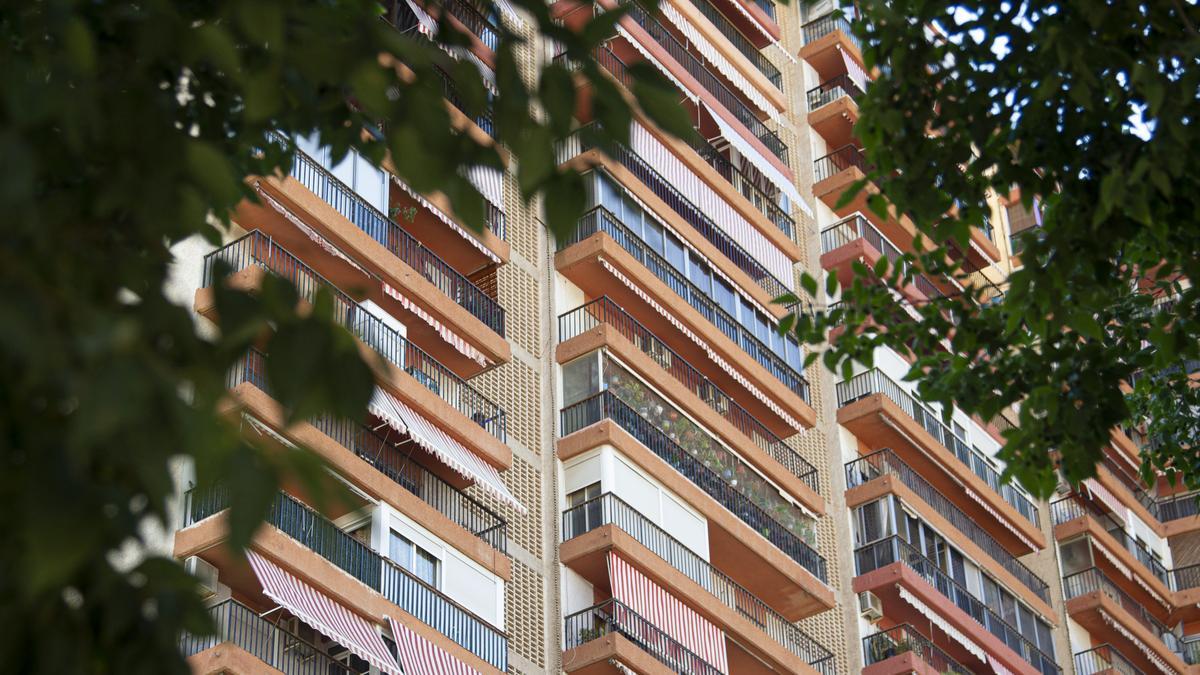 Viviendas en el barrio de San Blas de Alicante en una imagen de esta semana