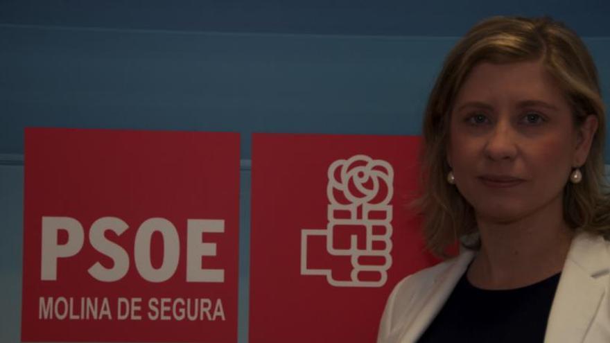 Esther Clavero, en la sede del PSOE de Molina.