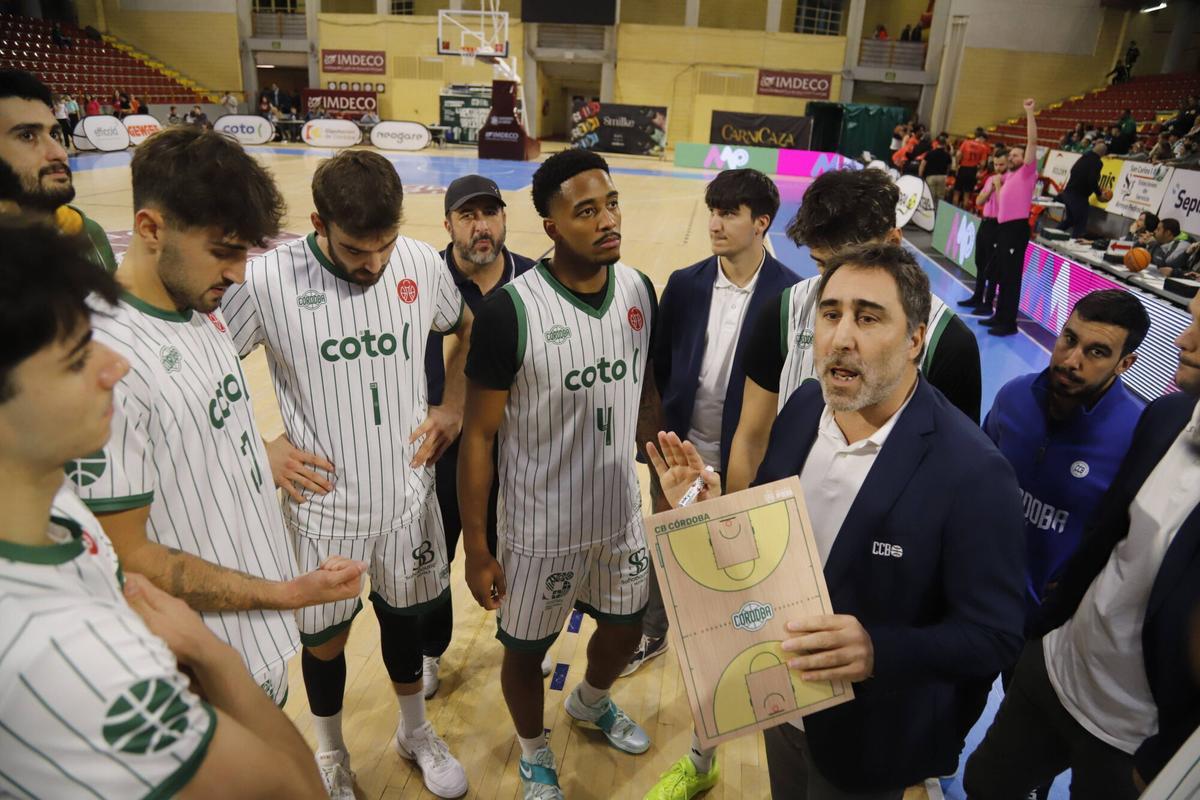 El encuentro Coto Córdoba de Baloncesto - Círculo Gijón, en imágenes El encuentro Coto Córdoba de Baloncesto - Círculo Gijón, en imágenes