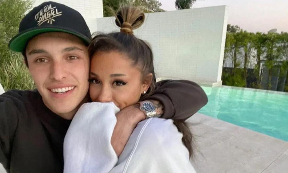 Ariana Grande y Dalton Gomez