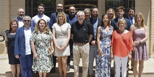 corporación 2019-2023. Pepe Almenar Navarro (Alcalde) Rosi González Fernández Guillem Tortosa Soriano Elena Ruiz Pérez Mario Guillén Rodríguez Delia López Moya Albert Sanchis Cuesta Patricia Salgado Alcaide  Asdrúbal Ferrer Alcaide Rosa Alejos Montoro Fernando Lara Almenar  Helena Ferrando Calatayud Xavier Rius Torres  Angel Javier Montero Hernández Dolores Pellicer Martínez Maria José Royo Córdoba Diego Soriano Alonso