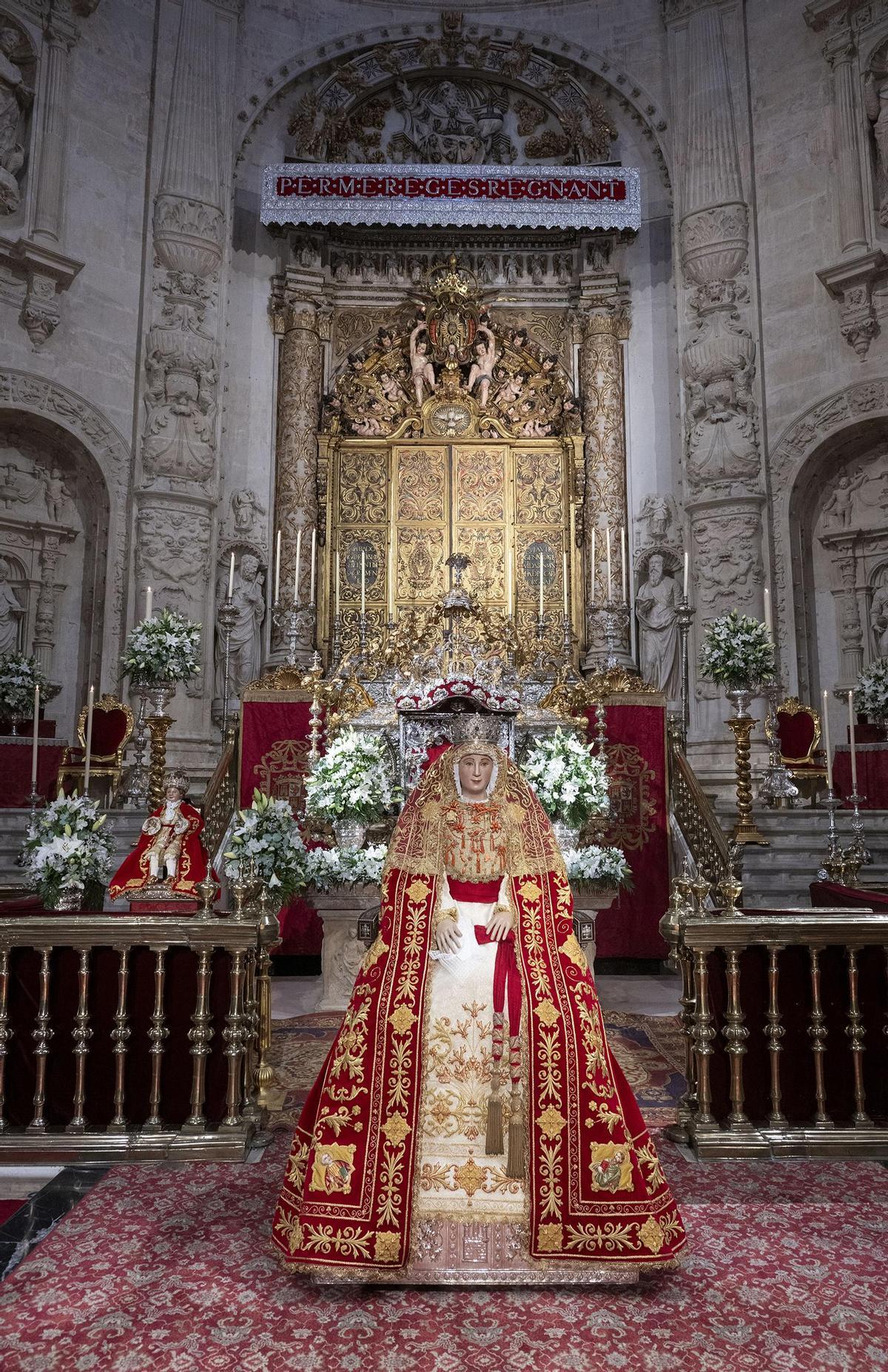 Todos los detalles del besamanos de la Virgen de los Reyes