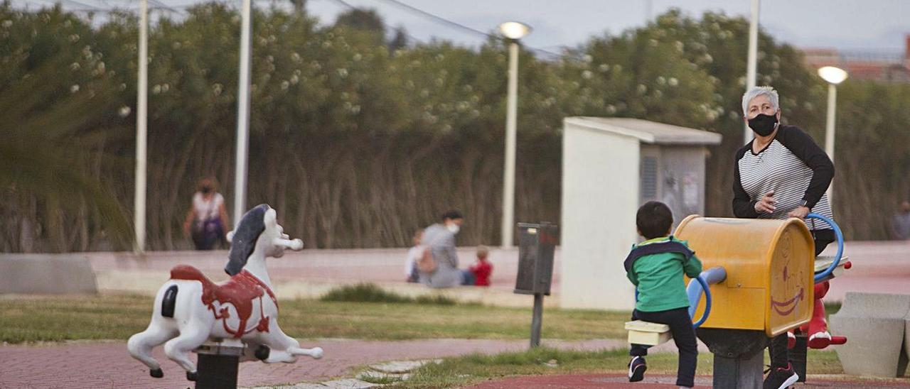 Xàtiva, Canals y l’Alcúdia de Crespins cierran sus espacios públicos y anulan actividades