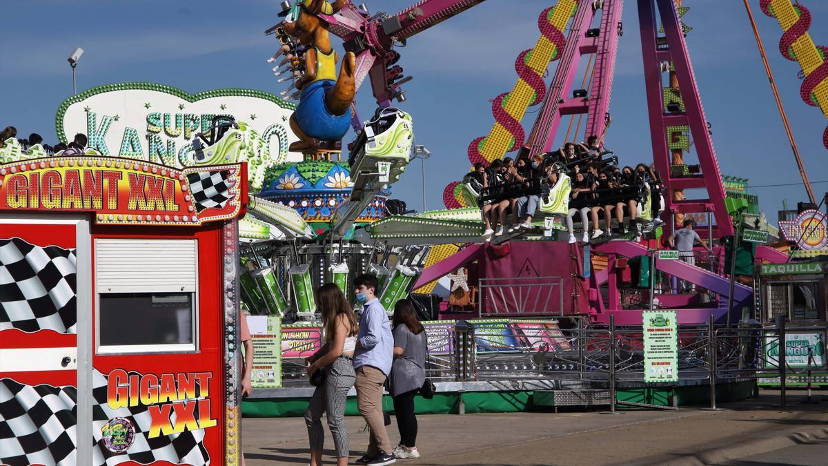 Los más jóvenes toman el 'Arenal Park'