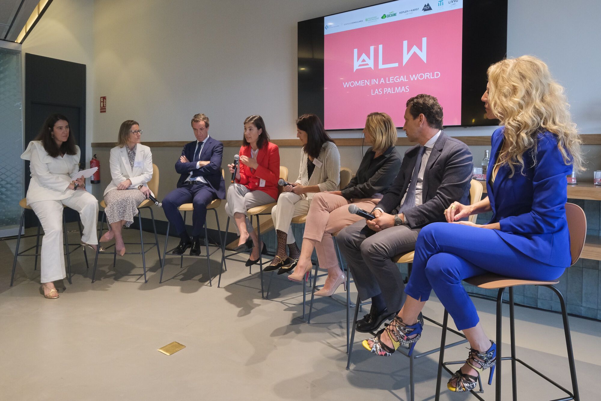 Presentación del proyecto 'Women in a Legal World'