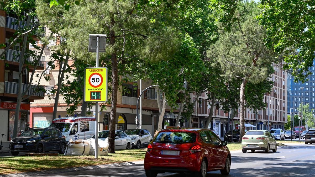 Uno de los radares informativos colocados en València.