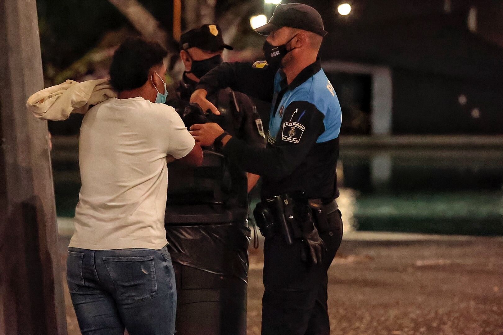 Dispositivo policial nocturno