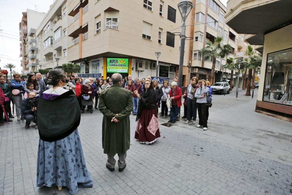 Ars Creatio rememoró este fin de semana con un recorrido teatralizado por Torrevieja el 190 aniversario del terremoto que asoló la comarca de la Vega Baja el 21 de marzo de 1829. Horas después de la r