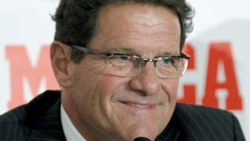 Capello: &quot;El Madrid tiene mucha calidad, pero el Barça juega un fútbol nuevo y diferente&quot;