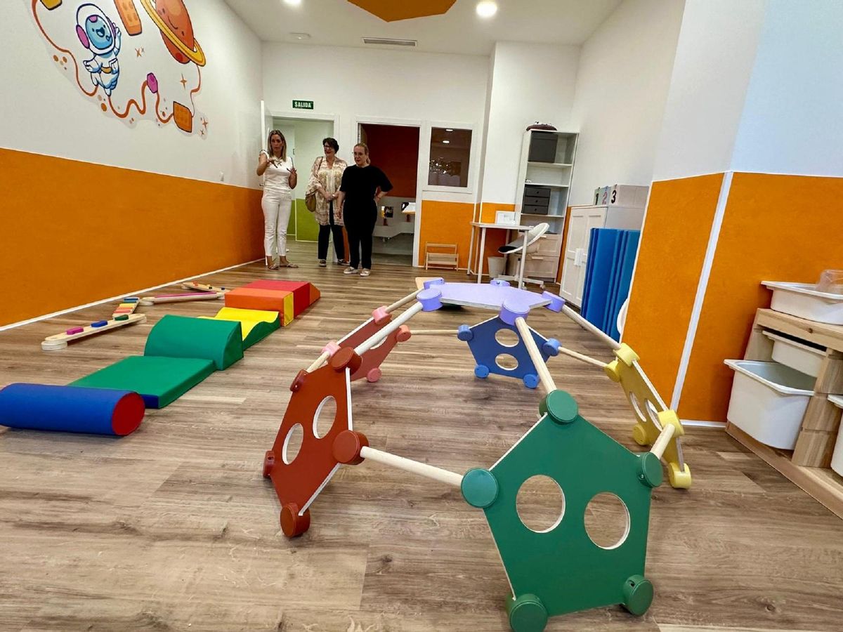 La nueva guardería de Fuengirola cuenta con cinco aulas totalmente equipadas.