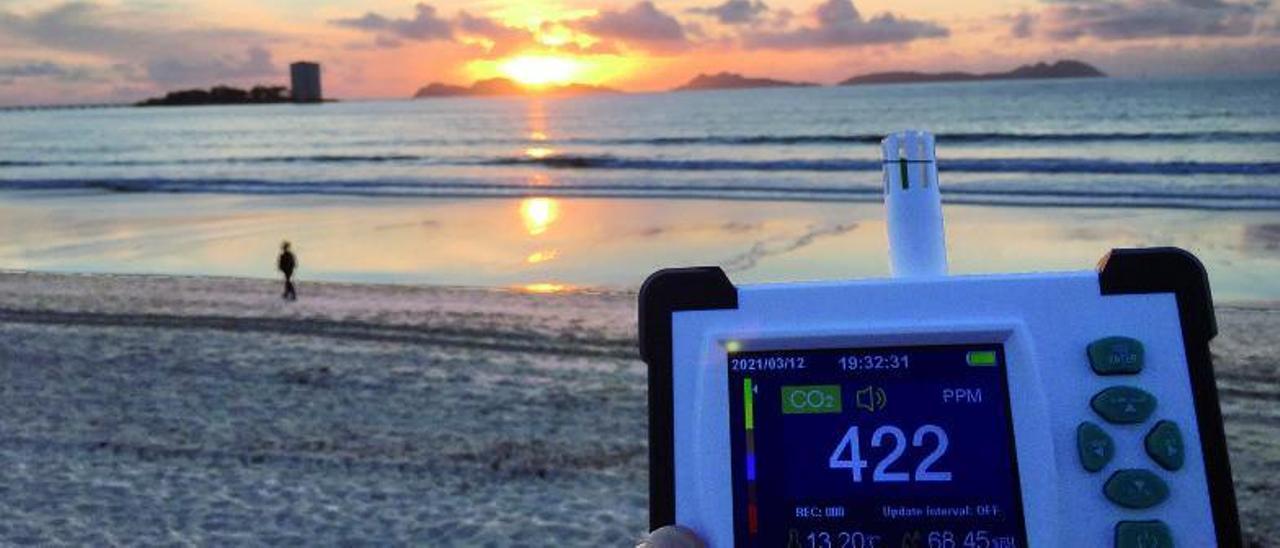 Medición de CO2 en la playa de Samil, en Vigo: 422.