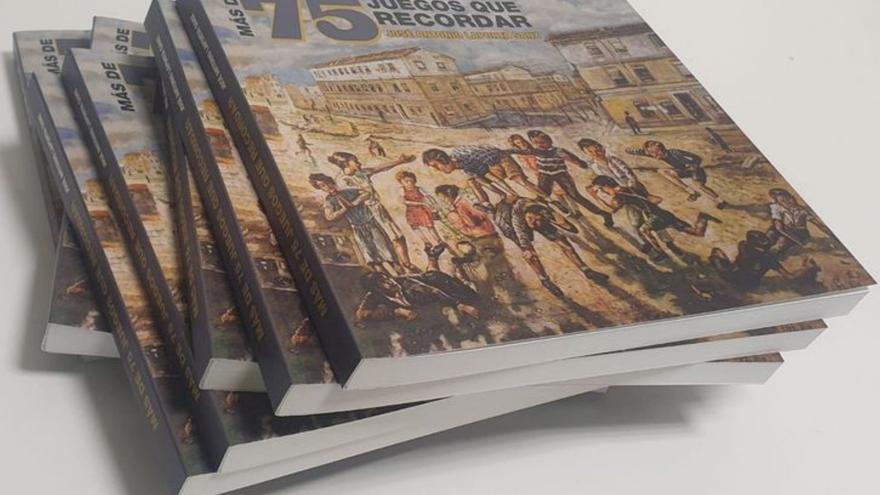 El libro ha sido financiado por el ayuntamiento. | SERVICIO ESPECIAL
