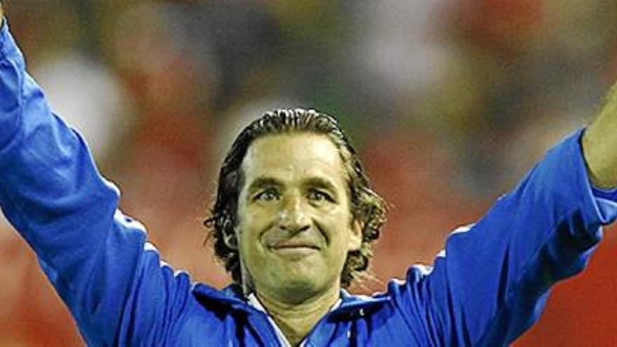 Juan Antonio Pizzi ya trabaja para sacar al equipo adelante y tratar de clasificarlo para Europa.