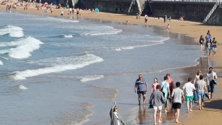 Bañistas en San Lorenzo