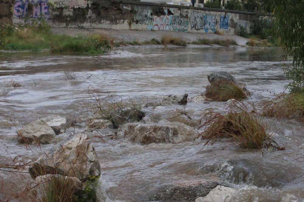 La capital de la Costa del Sol amanece bajo las nubes y con una previsión de lluvias intensas que se quedarán hasta la próxima semana