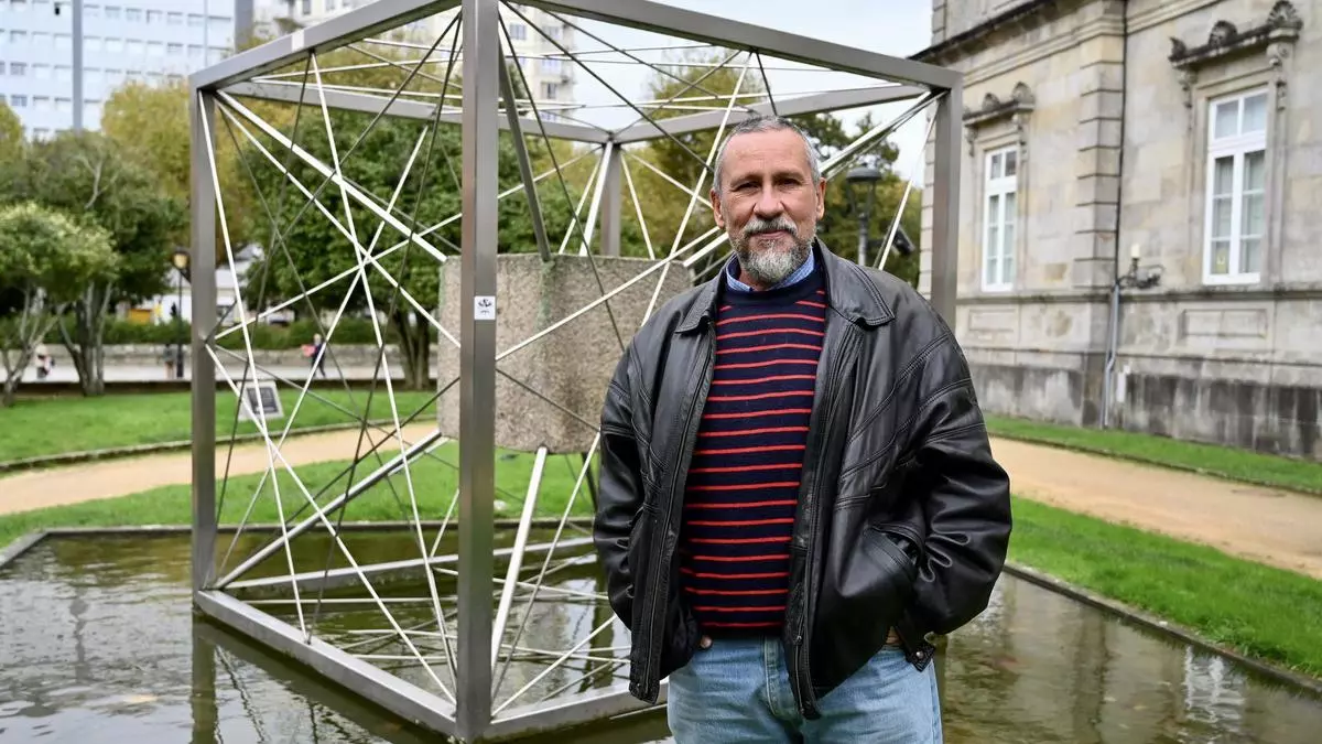 El pontevedrés atrapado en Teherán: «Estoy solo en un hotel de 6 plantas»