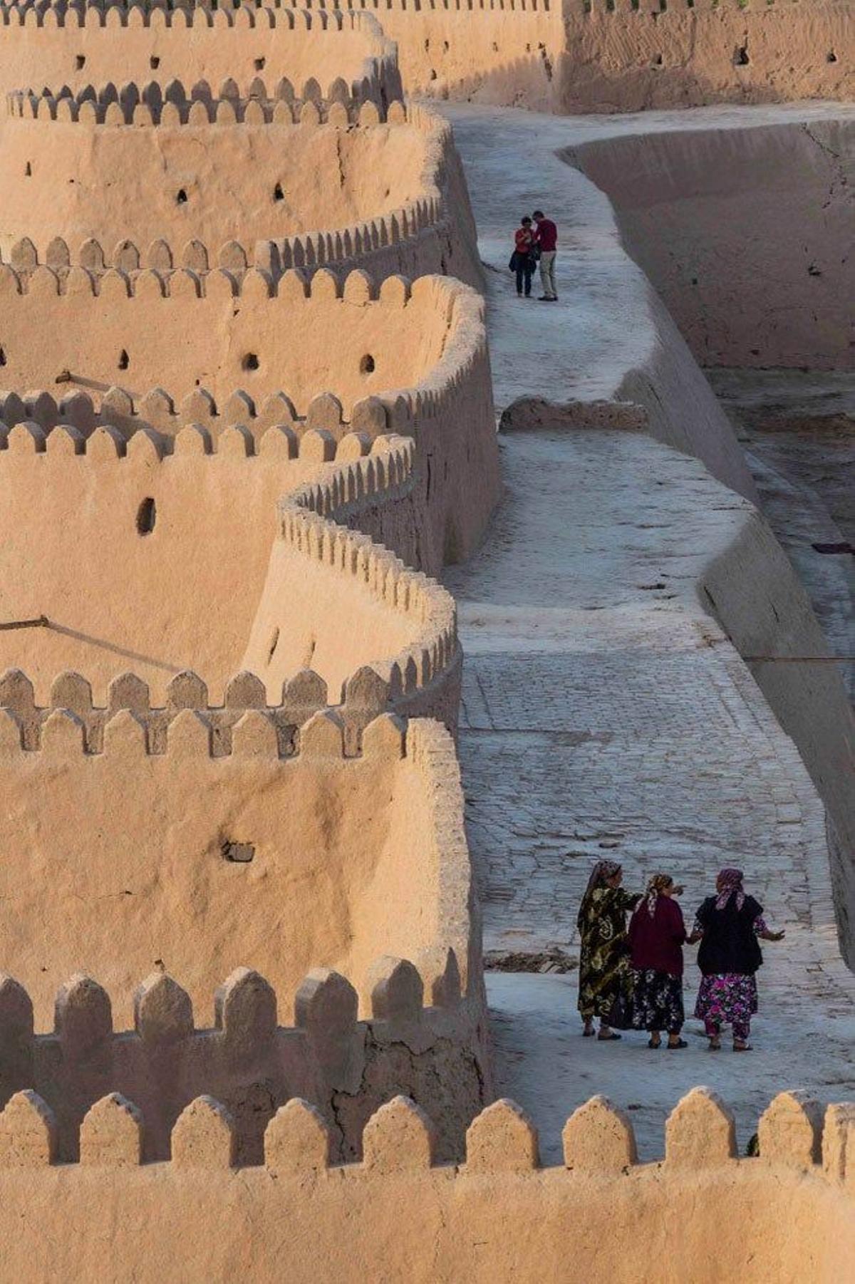 Las murallas de la ciuda de Jiva (Uzbekistán) la protegían en la época de mayor auge de la Ruta de la Seda.