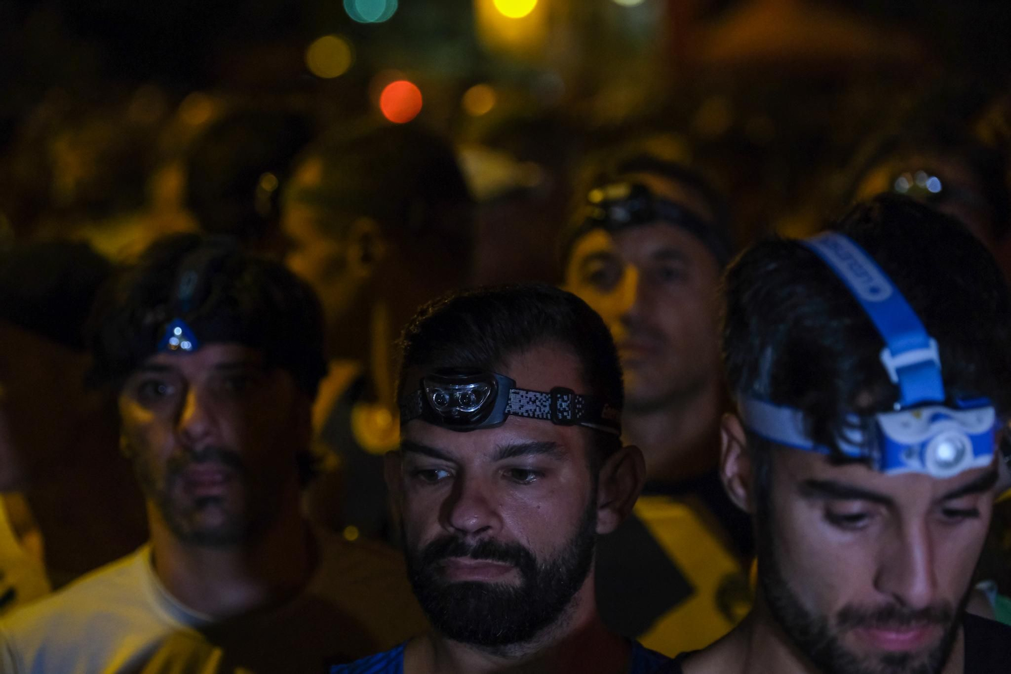 La carrera nocturna Mlk Trail & Tahermo llena de corredores el entorno de Gibralfaro