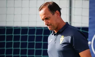 El Real Murcia, ‘bloqueado’ a quince días del inicio de la competición