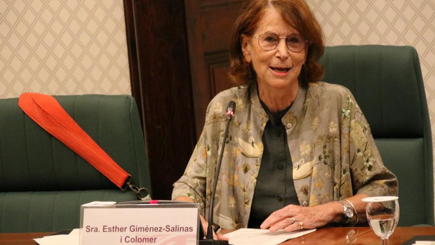 Esther Giménez-Salinas, primera dona a ser triada síndica de Greuges