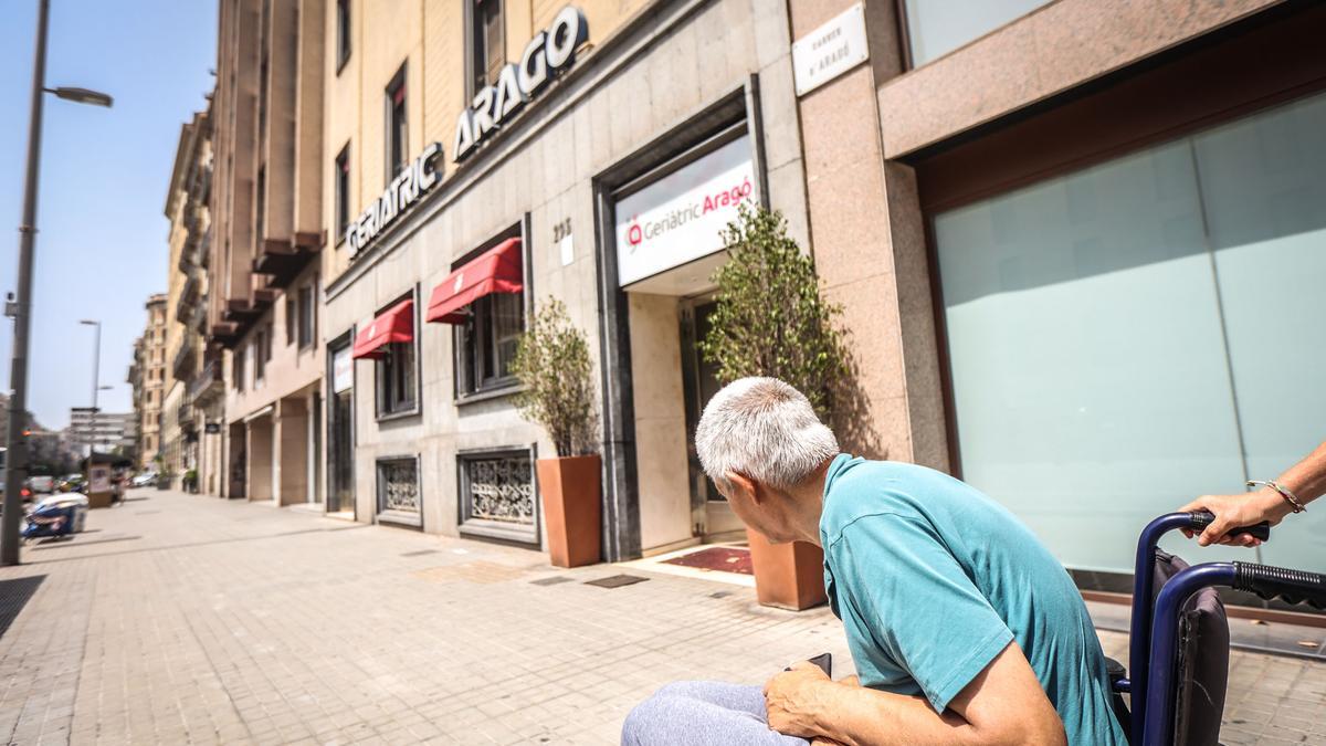 La fiscalía denuncia al Geriatric Aragó después de la muerte de 8 ancianos por un brote de Salmonelosis en 2022.