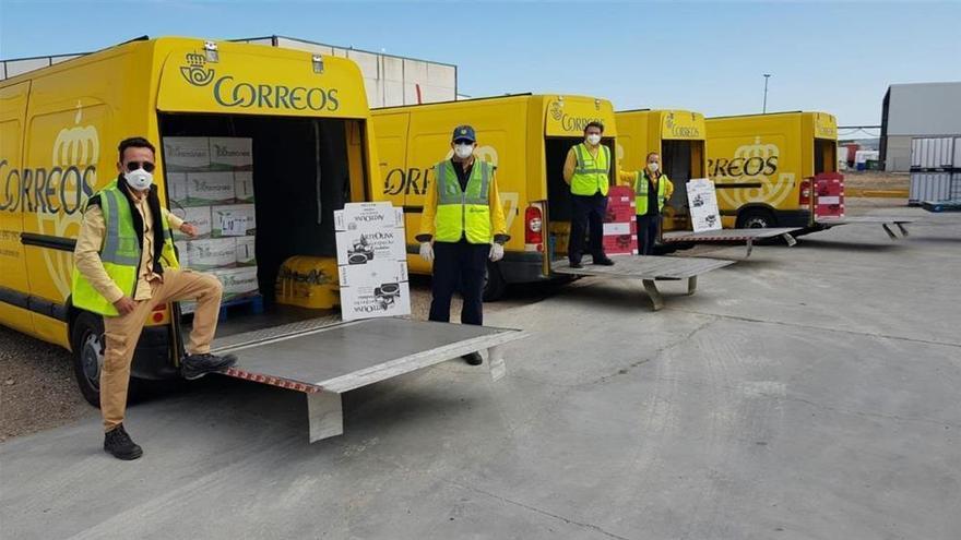 Coronavirus en Córdoba: Correos transporta 14.000 kilos de comida al Banco de Alimentos Medina Azahara