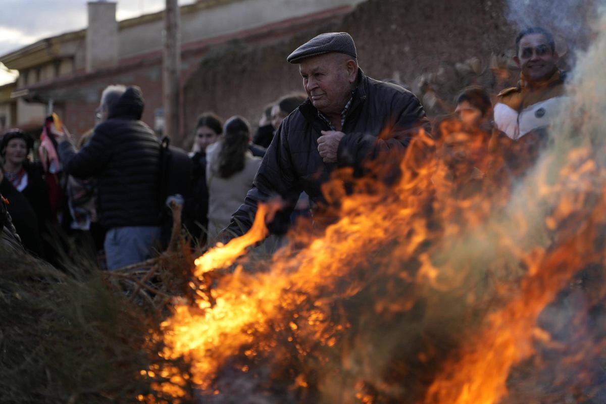 GALERÍA | Salto del piorno en Andavías contra viento y marea