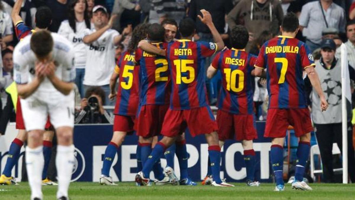Real Madrid 0-2 FC Barcelona (27-04-2011): Mourinho, ante la desesperación por el juego del Barça de Pep, apostó por Pepe de pivote junto a Khedira y Xabi Alonso. ¿Resultado? El Madrid volvió a caer y sirvió en bandeja el pase al Barça para la final de la Champions League que más tarde conquistaría. Real Madrid 0-2 FC Barcelona (27-04-2011): Mourinho, ante la desesperación por el juego del Barça de Pep, apostó por Pepe de pivote junto a Khedira y Xabi Alonso. ¿Resultado? El Madrid volvió a caer y sirvió en bandeja el pase al Barça para la final de la Champions League que más tarde conquistaría.