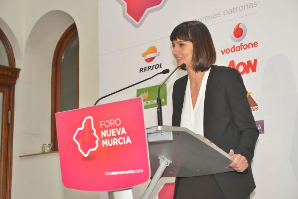 Conferencia de María González Veracruz en el Foro Nueva Murcia