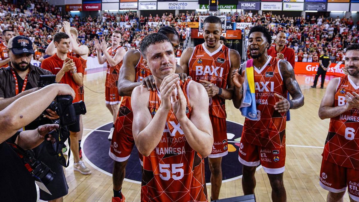 El Baxi homenatja Dani Pérez en el seu últim partit al Nou Congost, en imatges