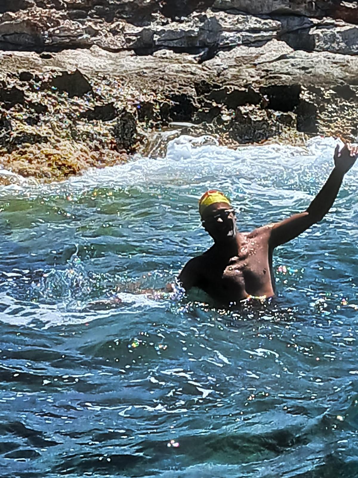 Emilio Tena en su travesía entre Ibiza y Formentera.