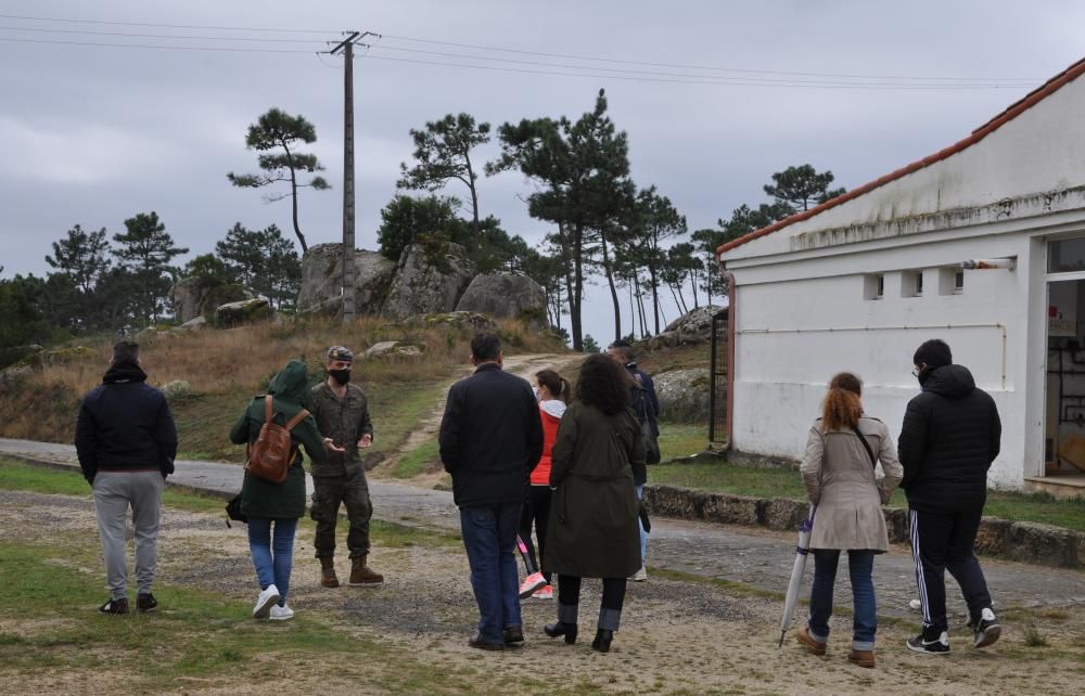 Visita inédita a la batería militar de O Grove