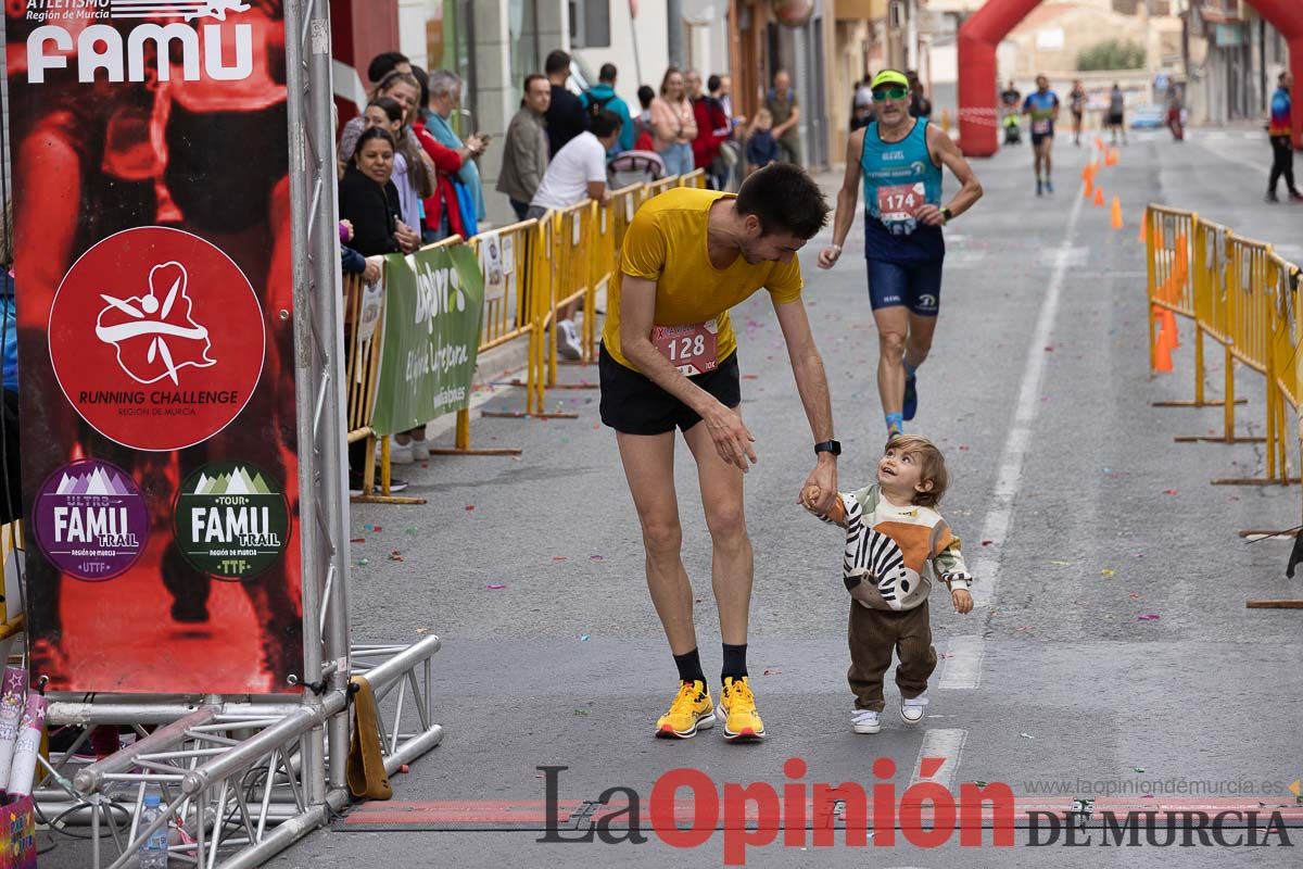 Carrera Popular Urbana y de la Mujer de Moratalla ‘La Villa, premio Marín Giménez (línea de meta)