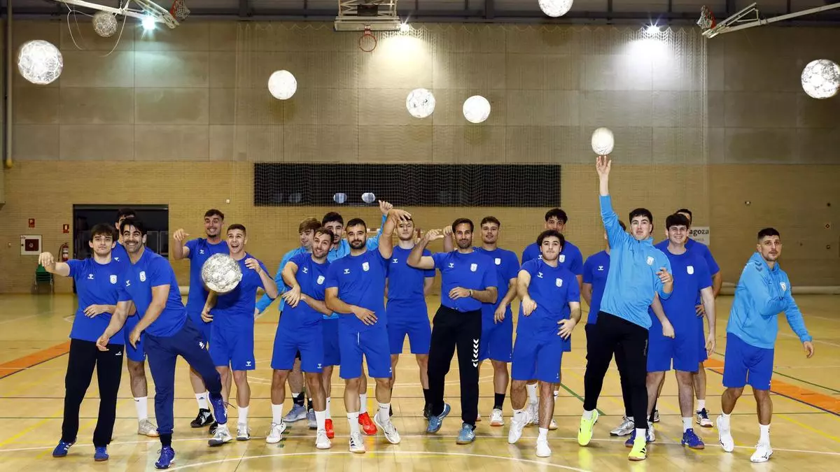El Contazara Zaragoza viaja pletórico a La Coruña: "Si estamos a nuestro nivel, vamos a ascender"