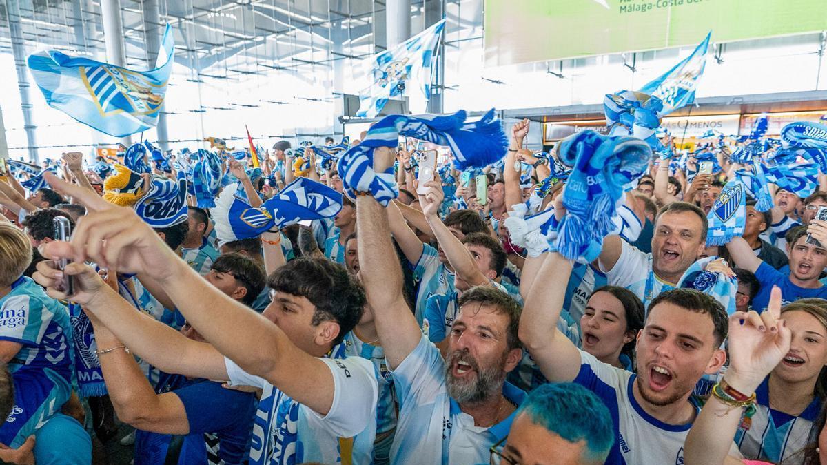 La ciudad de Málaga está completamente volcada con el play off de ascenso del Málaga CF.