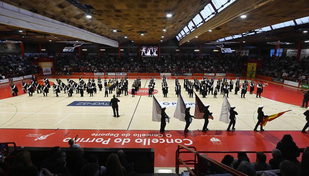 El Pavillón Municipal de Deportes do Porriño fue el epicentro de la música tradicional gallega