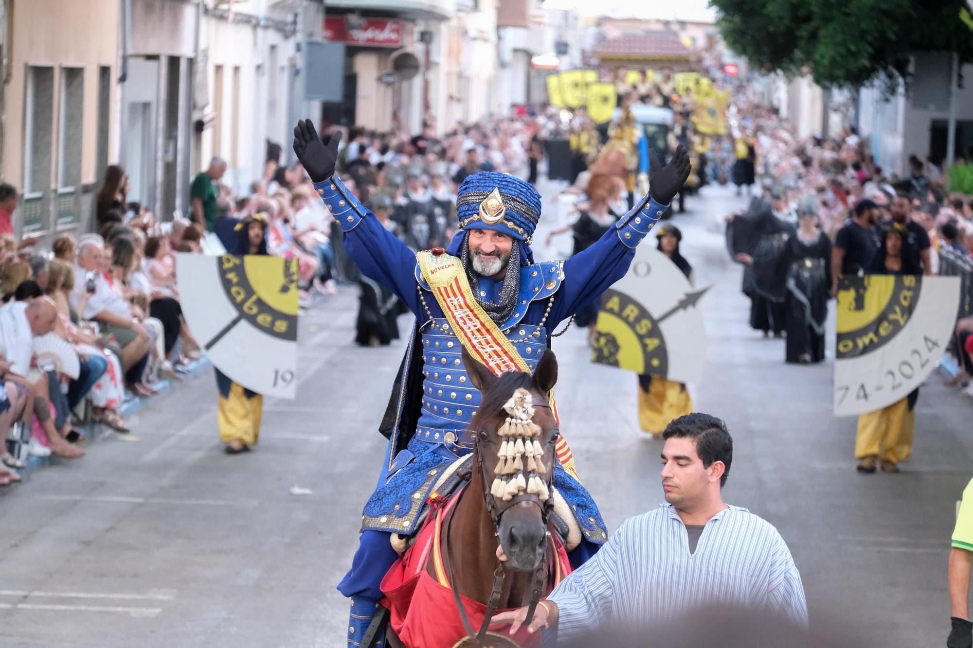 La Entrada Mora de las fiestas de Novelda, en imágenes