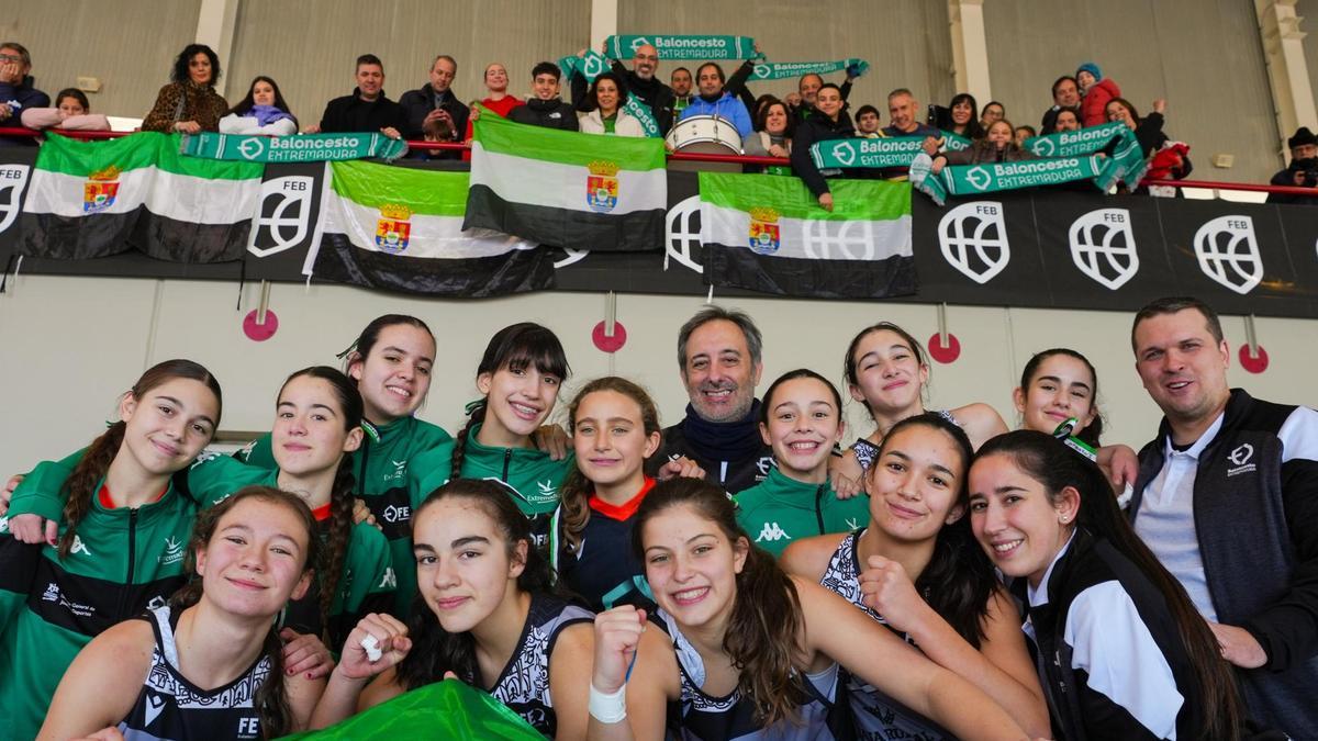 El equipo infantil femenino.