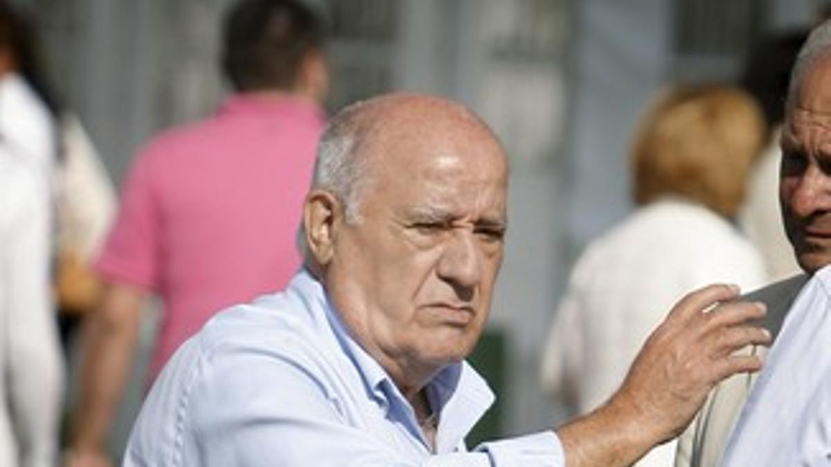 El fundador de Inditex, Amancio Ortega, durante un concurso hípico en el municipio coruñés de Arteixo, el pasado 28 de julio.